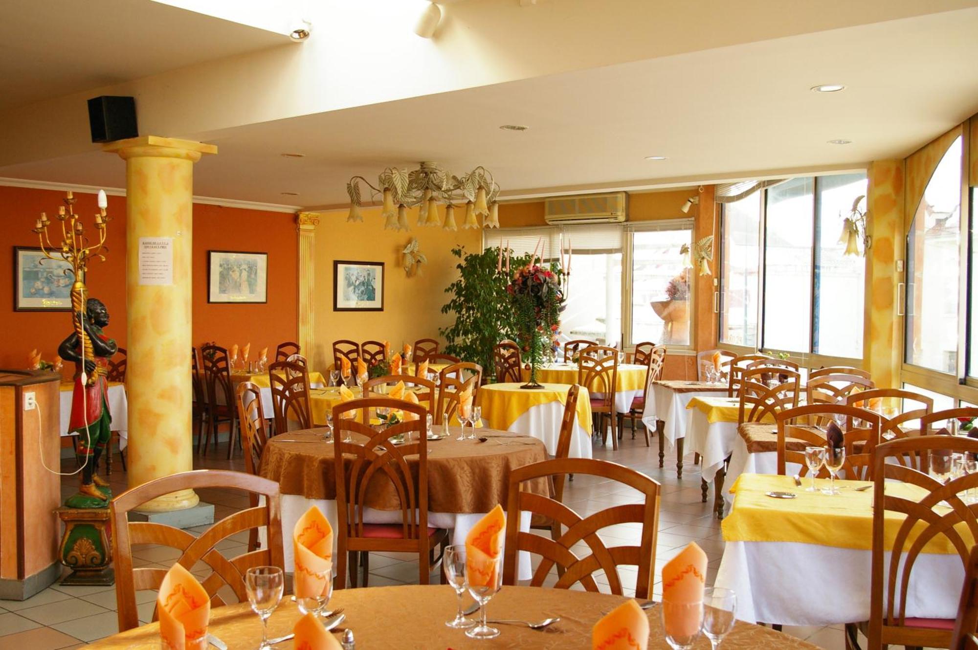 Hotel Le Roi Gourmand Pamiers Exterior foto